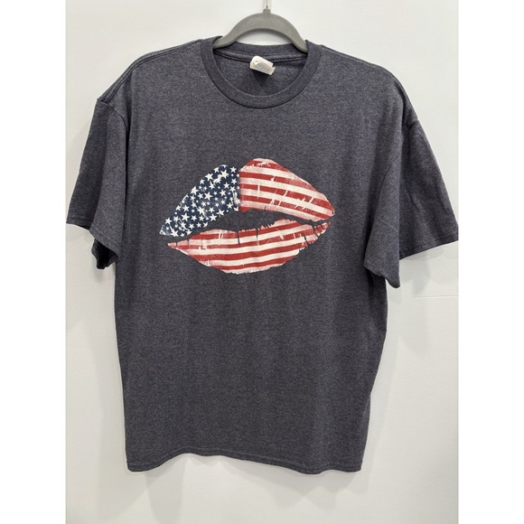 Delta Tops - Delta Pro-Weight Women's Large Gray Tee with American Flag Lips Graphic